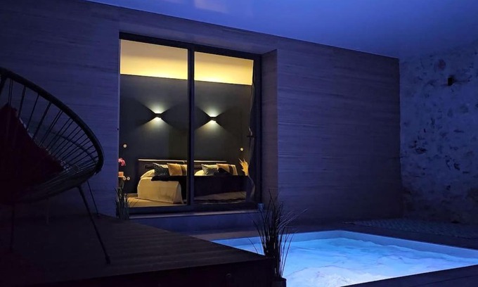 Massels Villa | Villa & Spa Luxuria