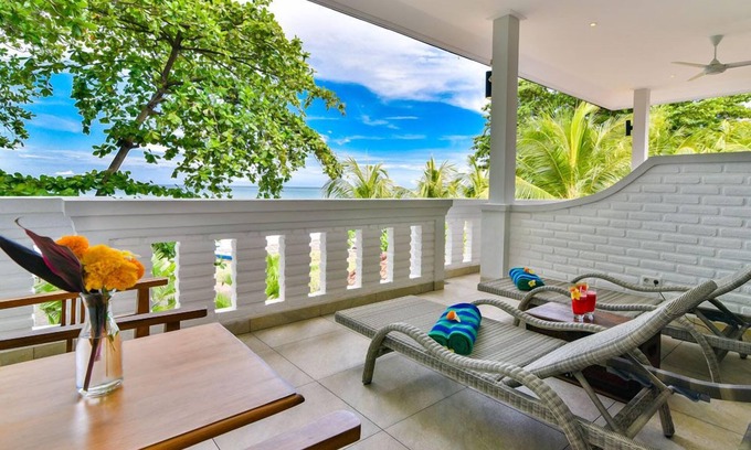 Lovina Villa | Villa Spice House Inn Upstair