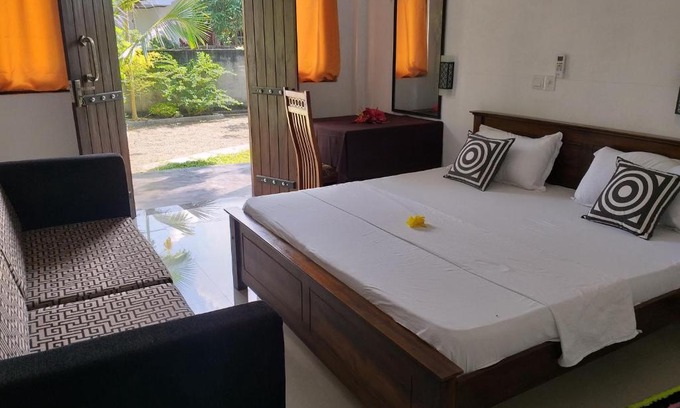Aturuwella House | Villa Sunrise