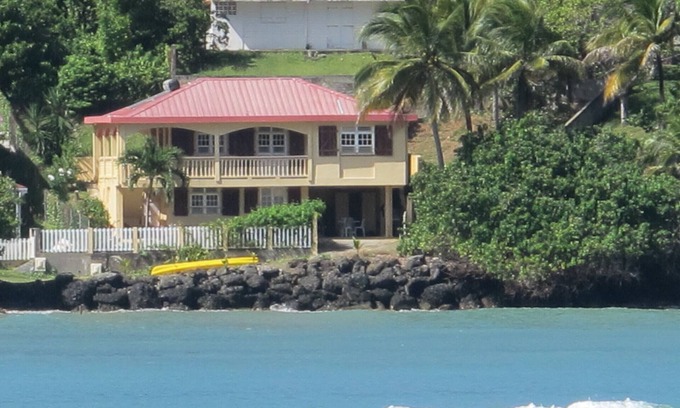 Tartane Villa | Villa T4 feet in the water Tartane la caravelle Martinique wifi, free kayak