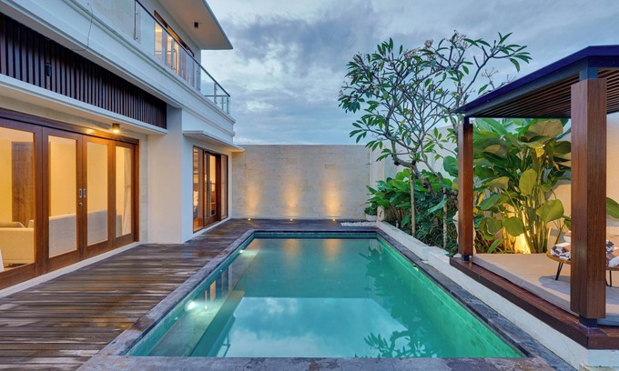 Denpasar Barat Villa | Villa Taman Seminyak Suite 01