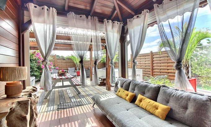 Vieux-Habitants Villa | villa terdeba, spa privé, for 5 max