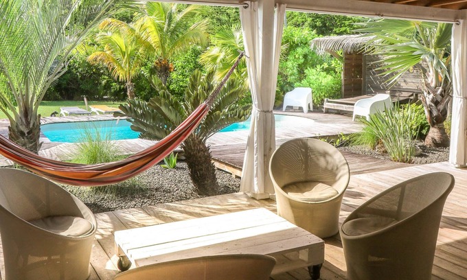Anse des Rochers Villa | Villa TIKI REVA with private pool and garden #Louisiana Park St-François ⭐