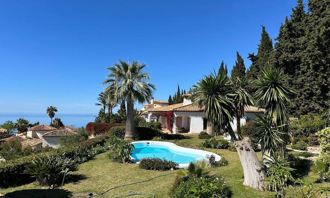 Salobrena Villa | Villa "Tropical Dream" with big Garden, Sea View, Heated Private Pool & Wi-Fi