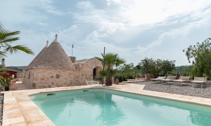 Putignano Villa | Villa 'Trulli San Pietro' with Private Pool, Wi-Fi and Air Conditioning