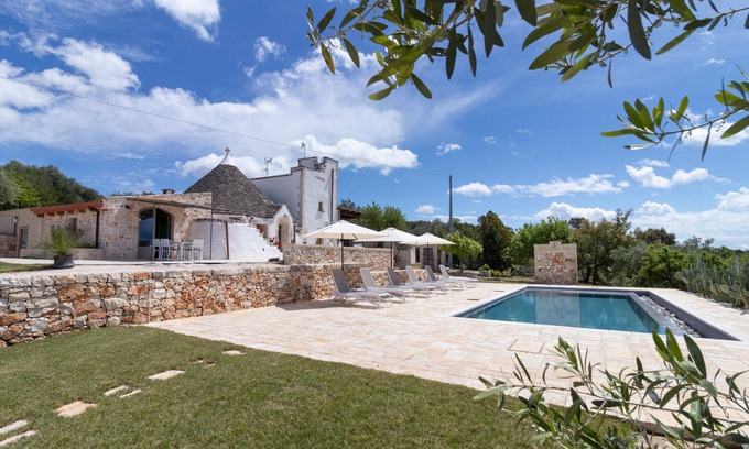 Putignano Villa | Villa 'Trulli Tower' with Pool, Garden, Terrace & Wi-Fi