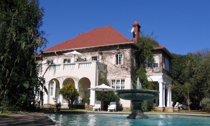 Ekurhuleni House | Villa Victoria executive Guest House