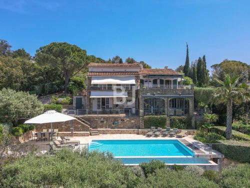 La Croix-Valmer Villa | Villa vignes et mer