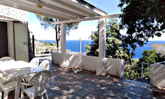 Corsano Villa | Villa 'Villetta Macchia Mediterranea' with Sea View, Wi-Fi and Air Conditioning