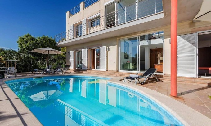 Alcanada Villa | Villa 'Vistafar ' with Sea View, Wi-Fi and Air Conditioning