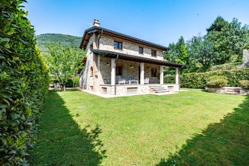 Nocchi Apartment | Villa Vittoriano - Surrounded By Nature - Happy Rentals