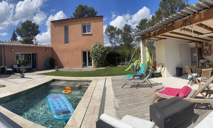 Fuveau Villa | Villa vue Sainte Victoire Entre Aix en Provence et la Ciotat