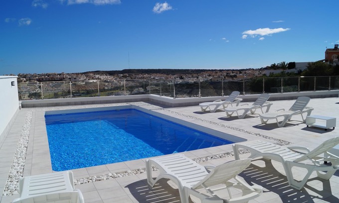 Rojales Villa | Villa with GOLF and sea views - swimming pool - childproof locks