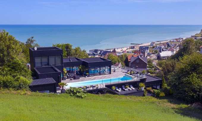 Varengeville-sur-Mer Villa | Villa with panoramic sea view and swimming pool