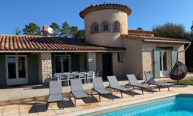 Saint-Paul-en-Foret Villa | Villa with stunning view and private heated pool in South of France ; 2-10 pers