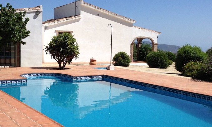 Alcaucin Villa | Villa With Large Private Pool And Fantastic Mountain And Lake Views