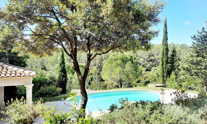 Saint-Gely-du-Fesc Villa | Villa with pool in the heart of the garrigue