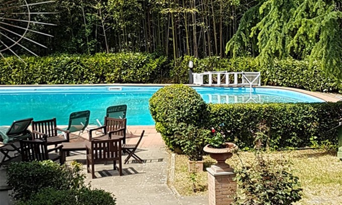 Oltrarno House | Villa with pool 2 steps from the center of Florence