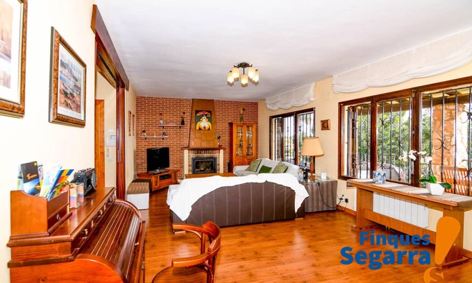El Roc de Sant Gaieta House | Villa with pool and barbecue, 900m from the beach