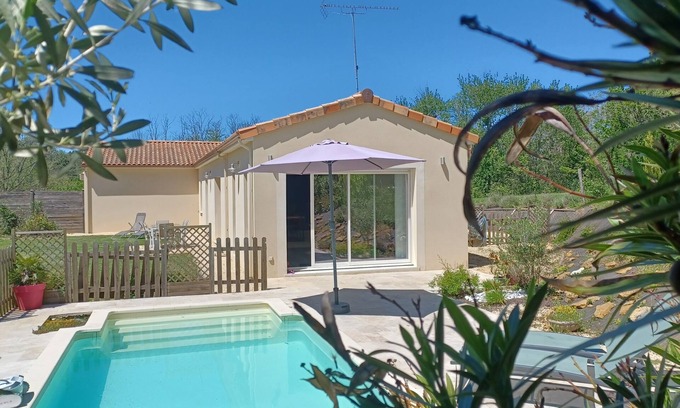 Soulaures Villa | Villa with swimming pool in Dordogne
