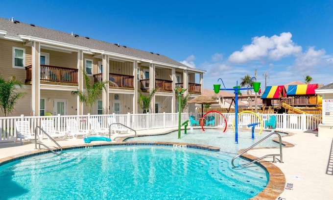 Corpus Christi Villa | Village by the Beach I918K