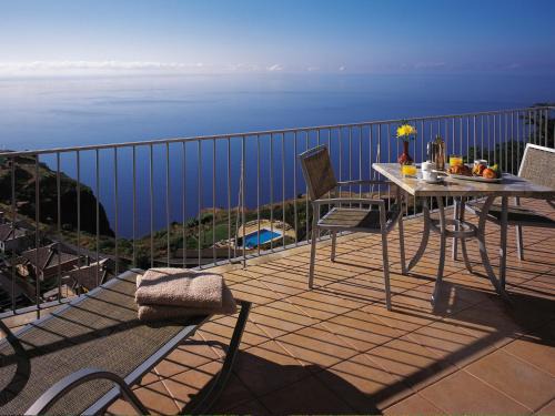 Camara de Lobos Resort | Village Cabo Girao