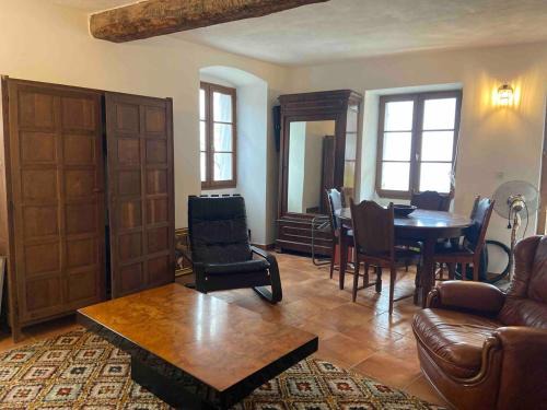 San-Nicolao House | Village