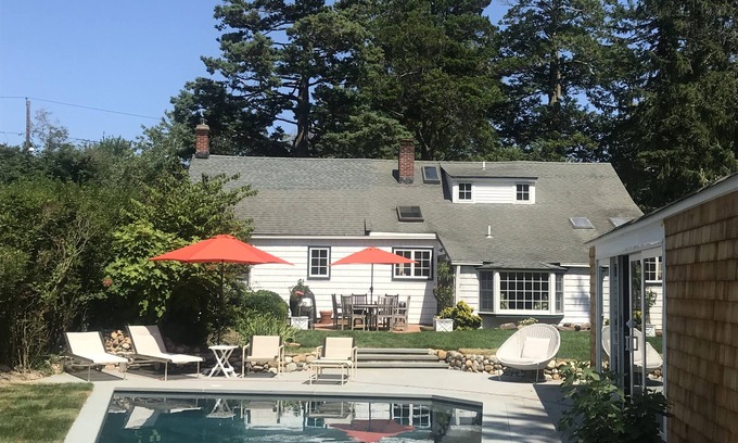 Village of Southampton House | Village Gem - July 4th Special
