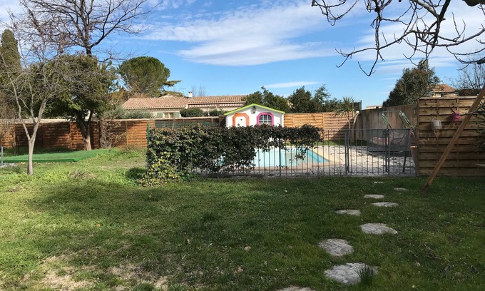 Bernis House | Village house with land and pool