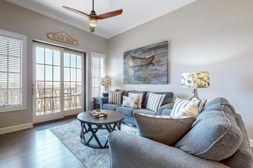 Seacrest Beach Apartment | Village of South Walton A326