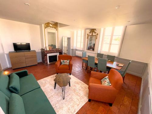 Auch Apartment | Villaret - Très spacieux en Coeur de Ville - 2ème étage