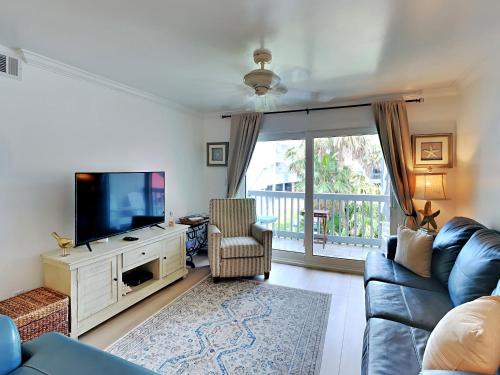 Pensacola Beach Apartment | Villas on the Gulf #D1