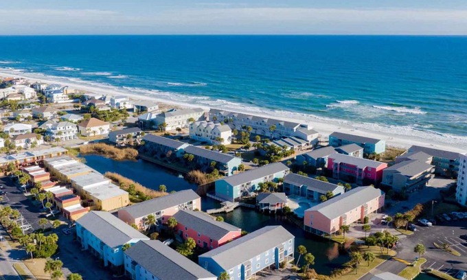 Pensacola Beach Apartment | Villas on the Gulf #N1