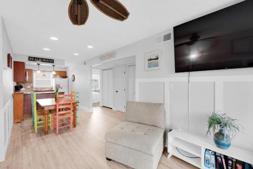 Pensacola Beach Apartment | Villas on the Gulf unit C5