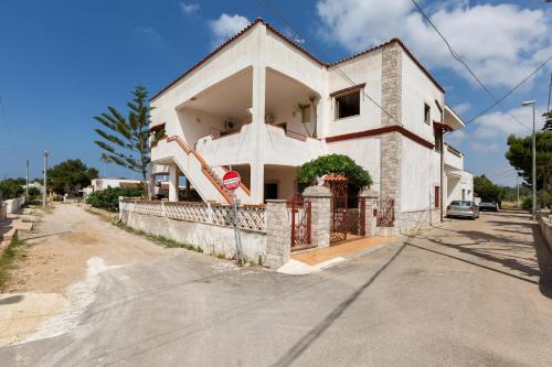 Posto Rosso Apartment | Villetta Posto Rosso by BarbarHouse