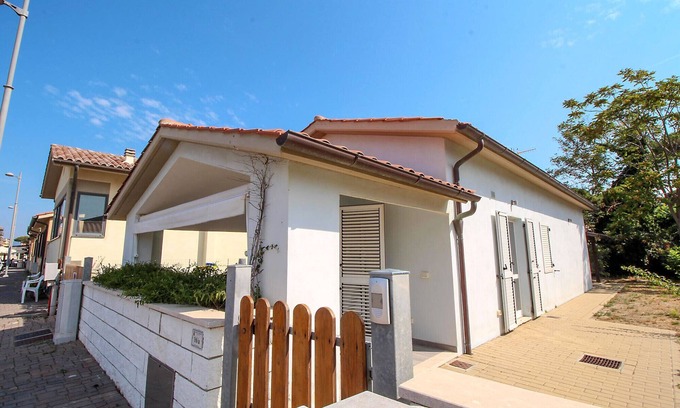 Marina di Grosseto Ski Chalet | Villino Azzurro
