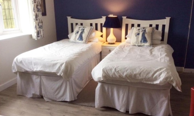New Forest District Apartment | Viney Studio One (Nelson) at Viney Lodge