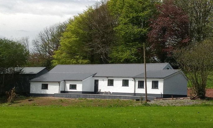 Bishopston House | Vineyard Barns Gower