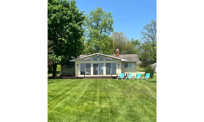 Brooklyn House | Vineyard Lake Waterfront Lakehouse - Boat for Rent