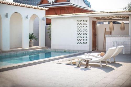 Khao Takiab House | Vino Vibe by the artist's Pool Cicada Speedy wifi