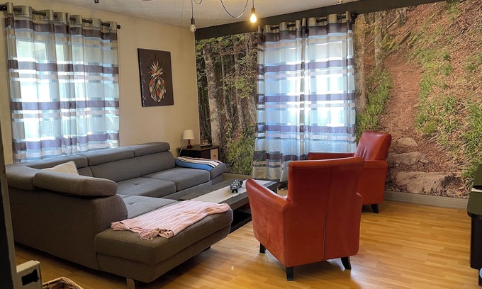 Muhlbach-sur-Munster House | Vintage apartment in the old forge