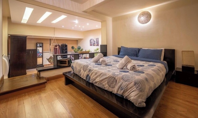 Zamalek Apartment | Vintage Vibrant Space !