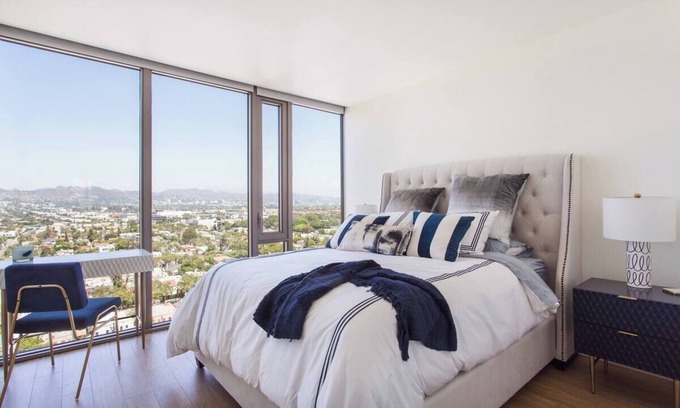 Beverly Hills Apartment | Visit LA in Ultra Luxury with Breathtaking Views