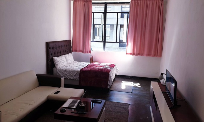 Downtown Johannesburg Apartment | Visiting Joburg! Stay at Maboneng! Downtown Johannesburg