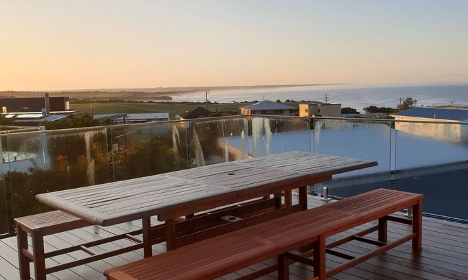 Kilcunda House | Vista Azure, the house on the hill with the view