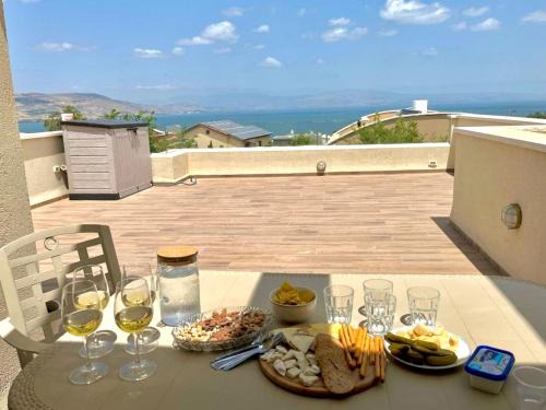Emek HaYarden Apartment | Vista lake - Kinneret view