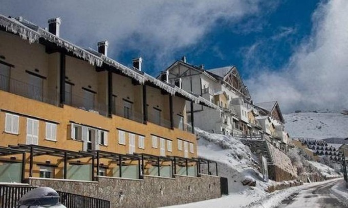 Pradollano Apartment | Vista Nevada Ski Lodge