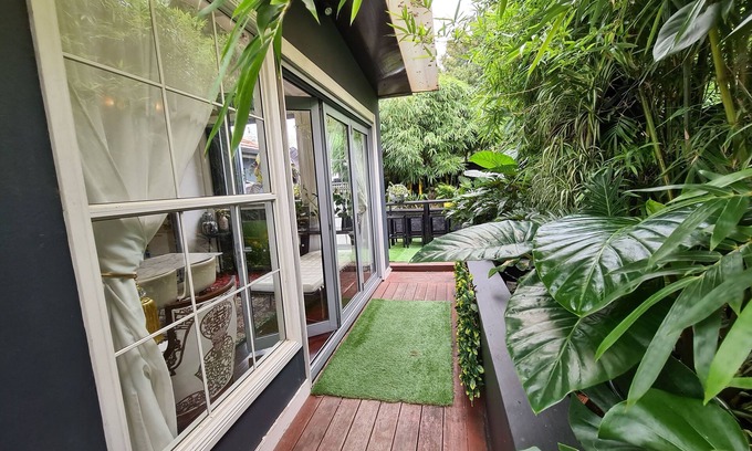 Arncliffe House | Vista Unit + Bamboo House Close to the City & Airport & Train station and Beach