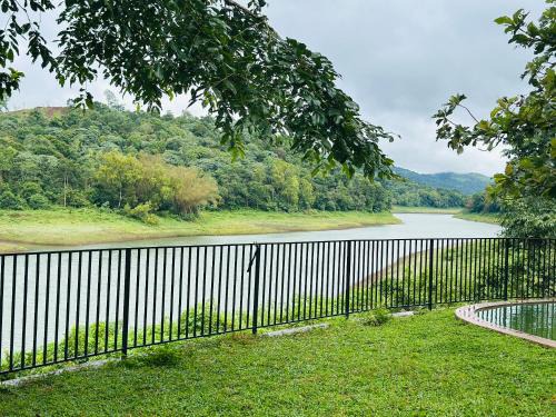 Elappara Bed & Breakfast | Vista valley