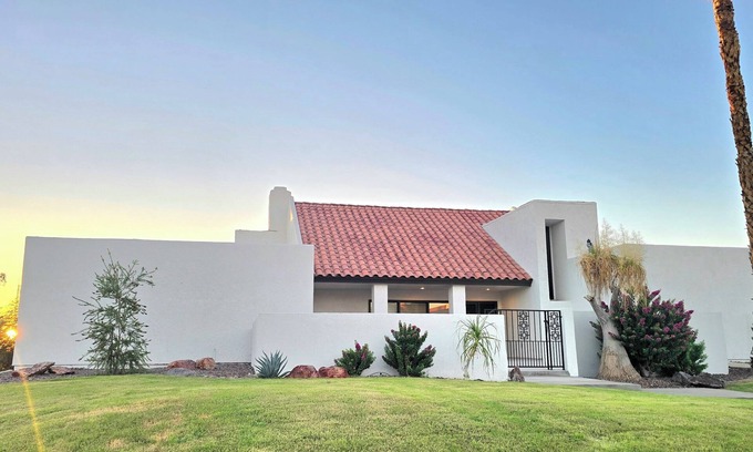 Yuma House | Vista Views! Large Double Master 4 bed/4 bath close to Hospital!
